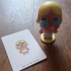 POPMART Crybaby Mini Vinyl